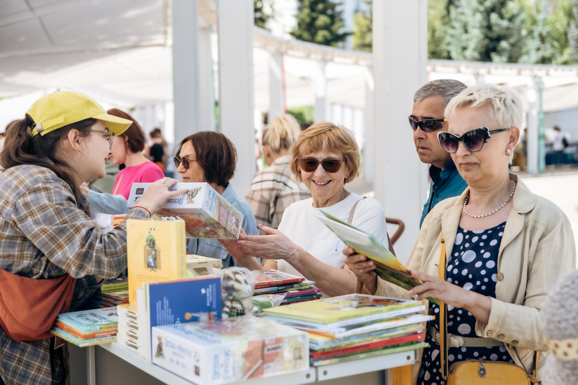 Стала известна образовательная программа Летнего книжного фестиваля