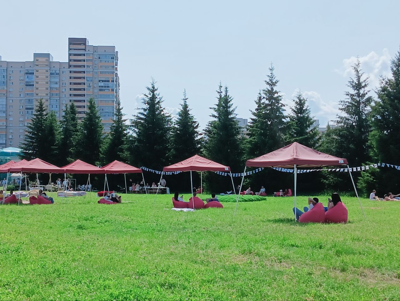 Казань в ритме творчества: как прошел первый летний Open Space Market