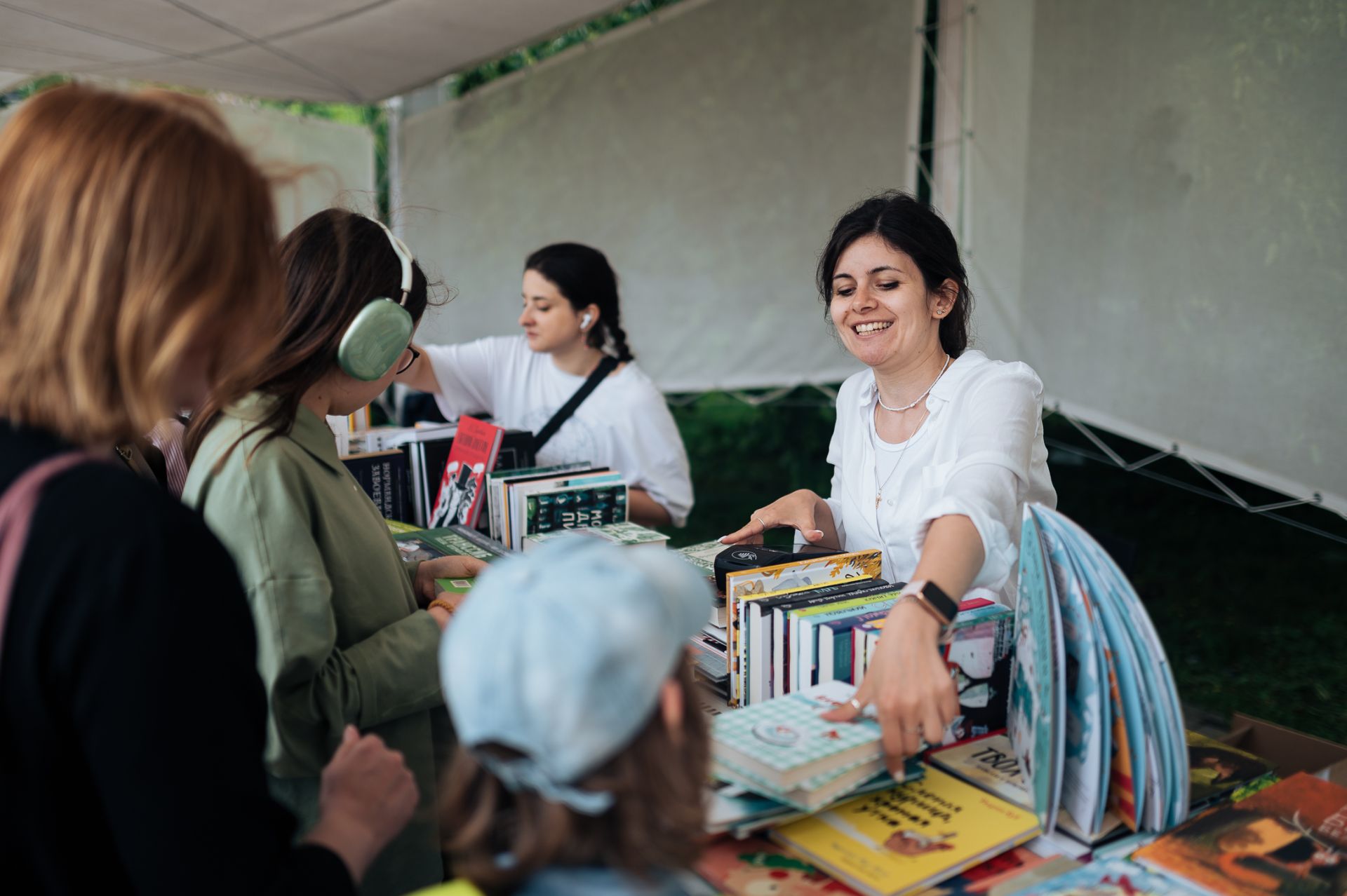«Смена» анонсировала третий Летний книжный фестиваль в Альметьевске