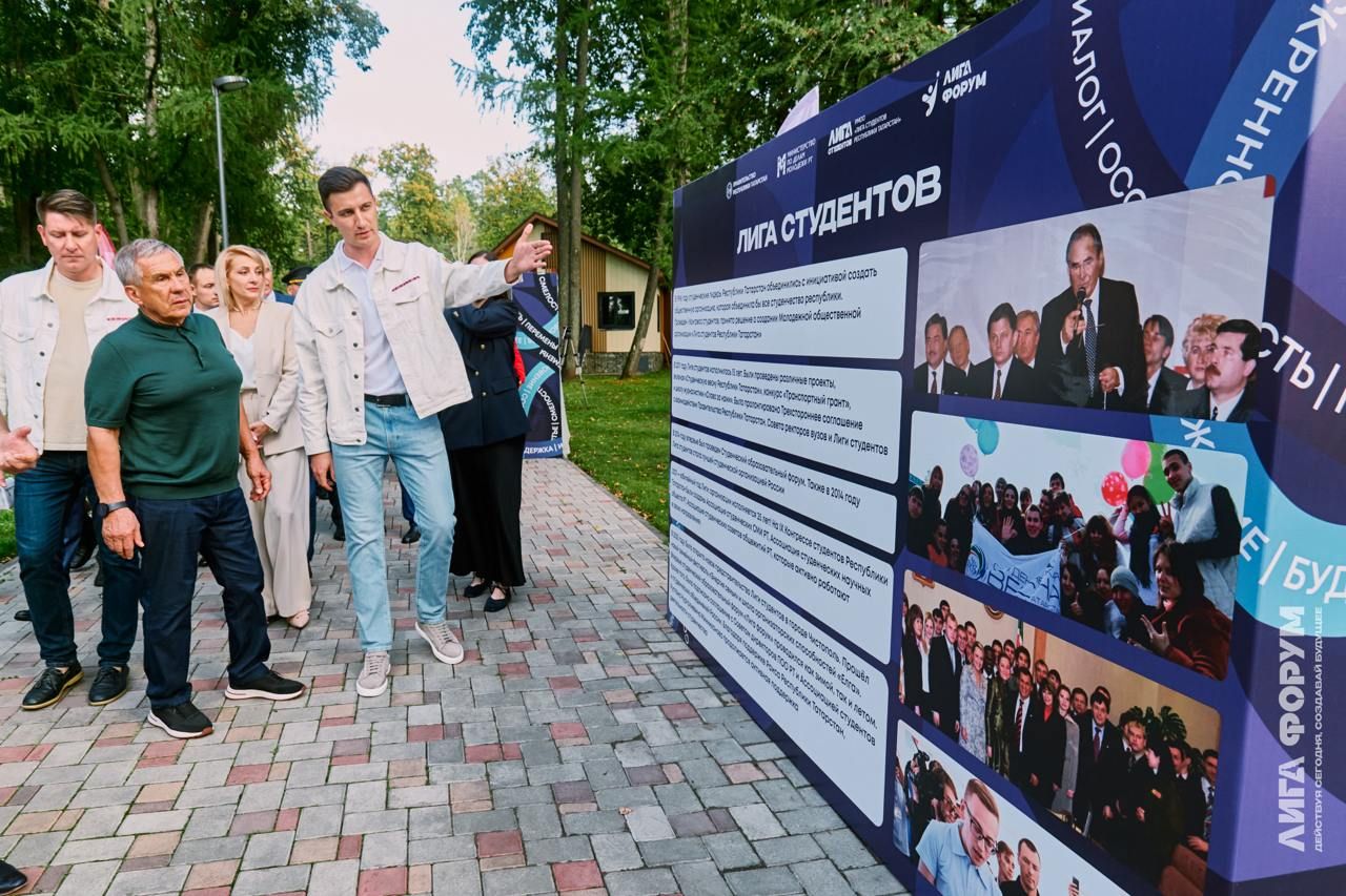 Рустам Минниханов встретился со студентами на XI образовательном форуме «Лига Форум»