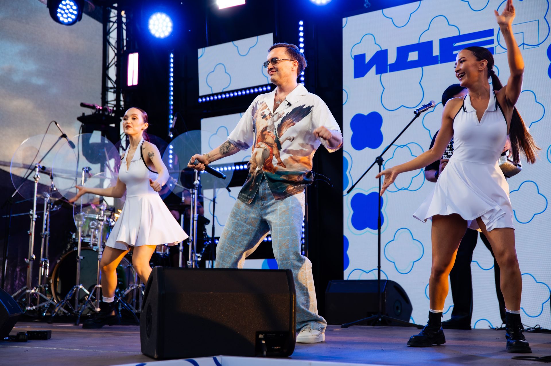 Свадьба, две сцены и Сабантуй: как VK Fest в Казани объединил 18 000 человек