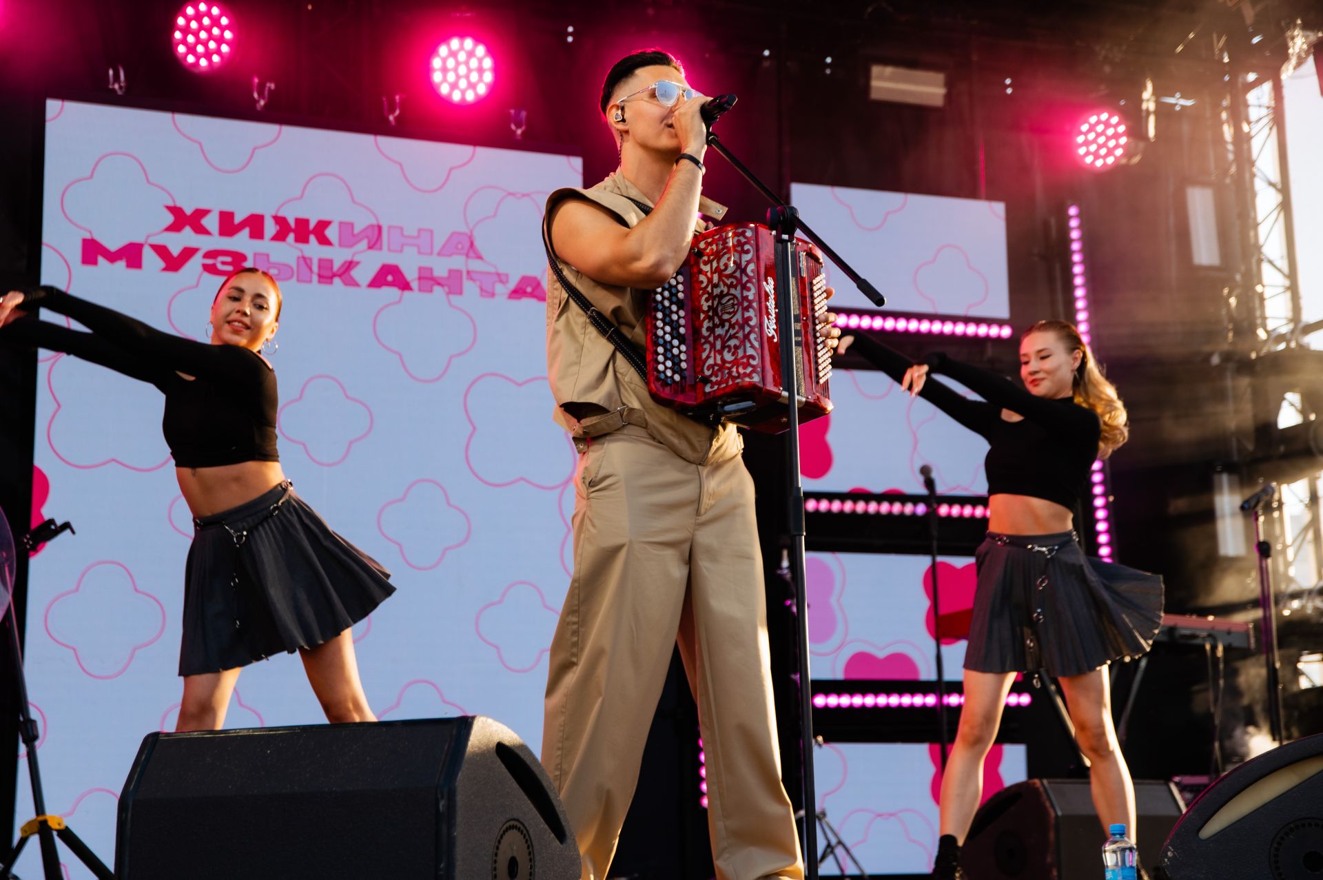 Свадьба, две сцены и Сабантуй: как VK Fest в Казани объединил 18 000 человек