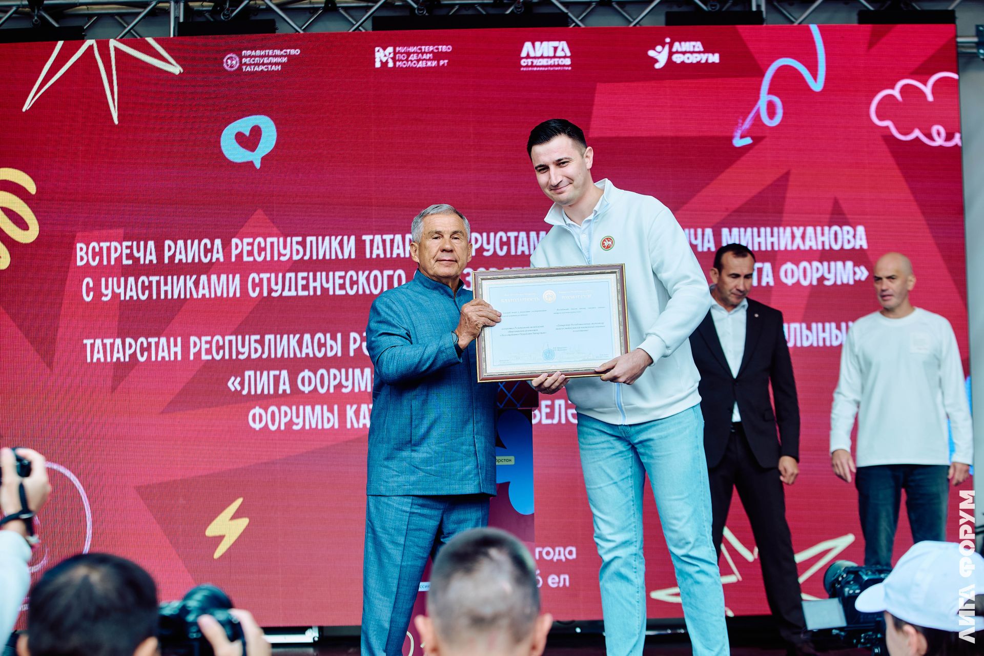 Рустам Минниханов посетил XII студенческий форум «Лига Форум» в Тукаевском районе
