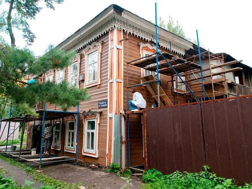 В Казани восстановили фасад деревянного дома в Адмиралтейской слободе