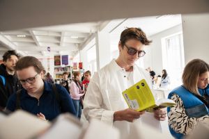 В Казани во второй раз пройдет книжный фестиваль «Веранда» от издательской группы «Альпина»